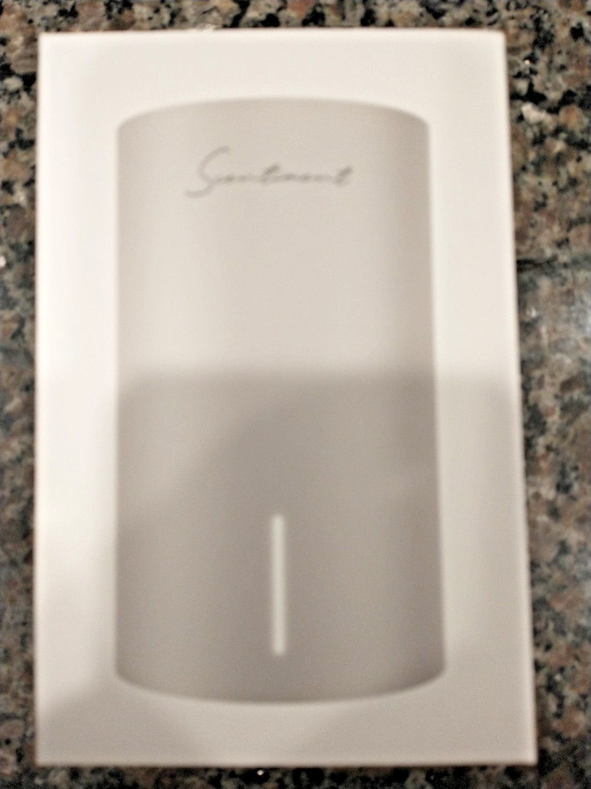 SCENTIMENT MINI 2 OIL DIFFUSER In Silver with cold-air diffusion technology! gallery