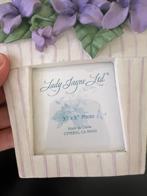 Decoration 3-D Photo Frame Lady Jayne Purple Flower Pot 3"/3" New gallery