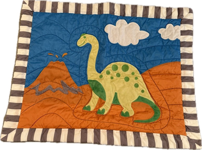 MiZone Kid’s Dinosaur/Reversible Full/Queen Comforter & 2 Shams Set gallery