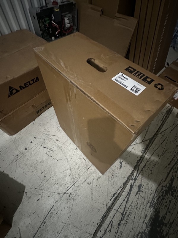 DELTA E4-TL-US Solar Inverter Single Phase 480V - H76 gallery