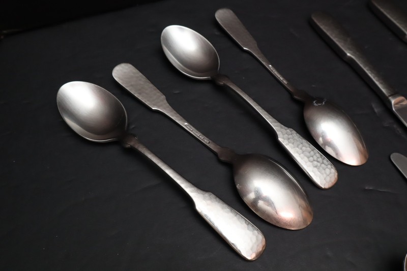 20 Pc Towle HAMMERSMITH Germany Stainless Flatware Hammered Glossy SVC for 4 gallery
