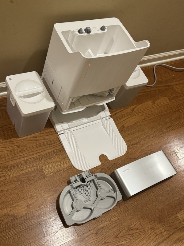 Roborock Q Revo Master(EWFD22LRR) Empty Wash Fill Dock ONLY-Used 40 Hr-Excellent gallery