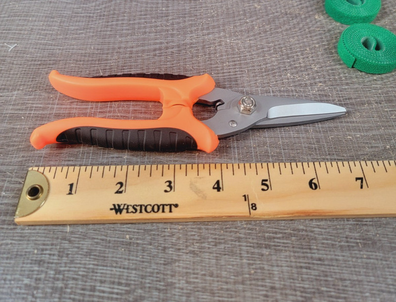 8 Pcs Garden Set. 4 Trimming Scissors, Sharpener, Gloves (S), 2 Plant Tie Rolls gallery