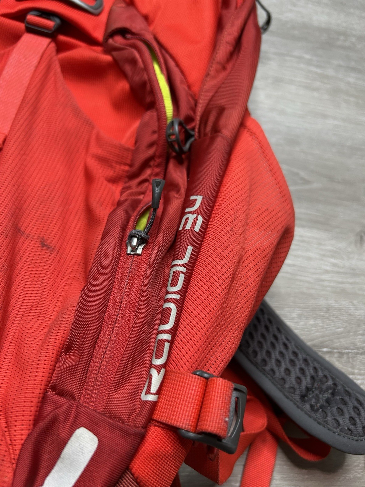 Osprey Radial 34 Backpack Red Commuter 4