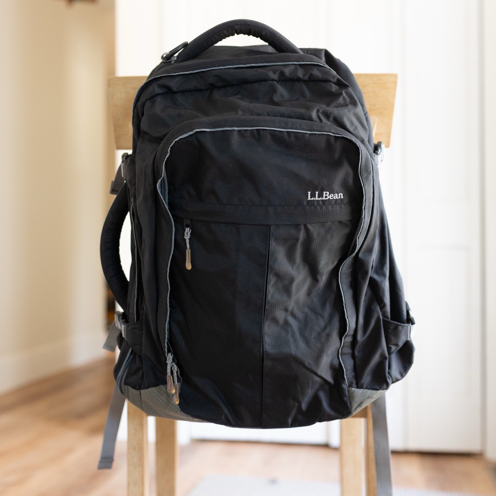 L.L.Bean Quickload Travel Pack Carry-On Backpack Black Extra Large Capacity 