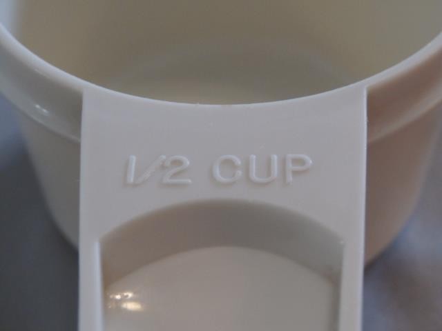 Tupperware 5 Piece Set Almond Nesting Stacking Measuring Cups 1/4 Cup to 1 Cup gallery