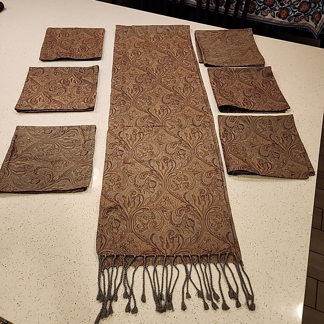 XÓCHI Table Runner & 6 Napkins Gray Beige Fringe Made In India 92x14 gallery