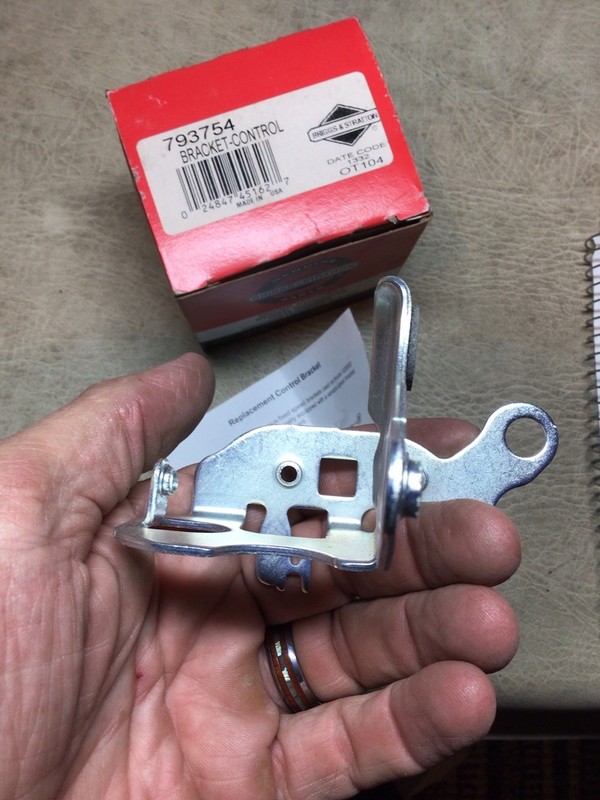 793754 Control Bracket Briggs And Stratton New Oem gallery