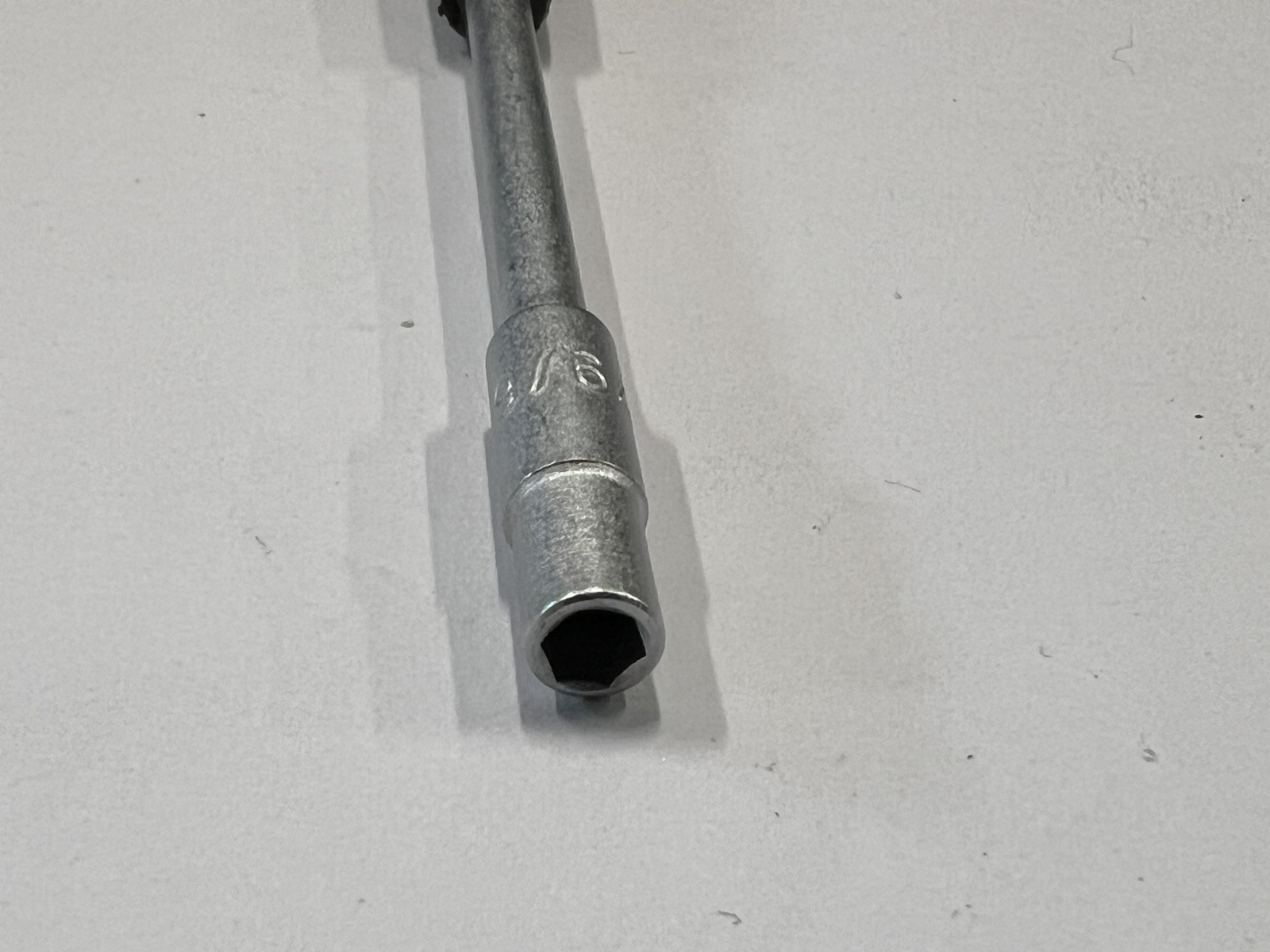 Wiha 265 / 9/64" X 60 Precision SAE Nut Driver Made in Germany gallery