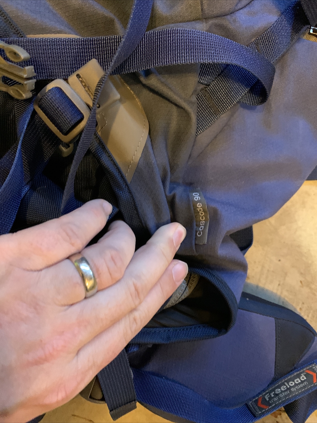 Macpac Cascade 90 Hiking Backpack 2