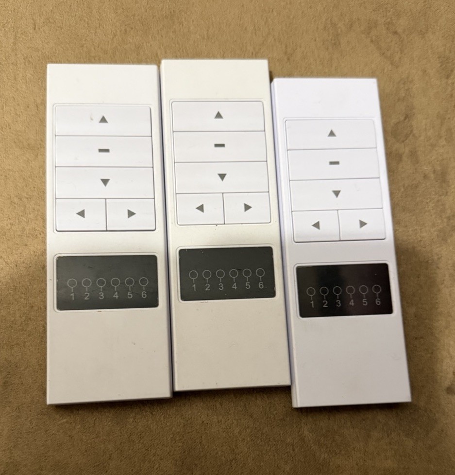 Allen & Roth Remote Control for Motorized Cellular Shade AC136-06 Lot of 3 gallery
