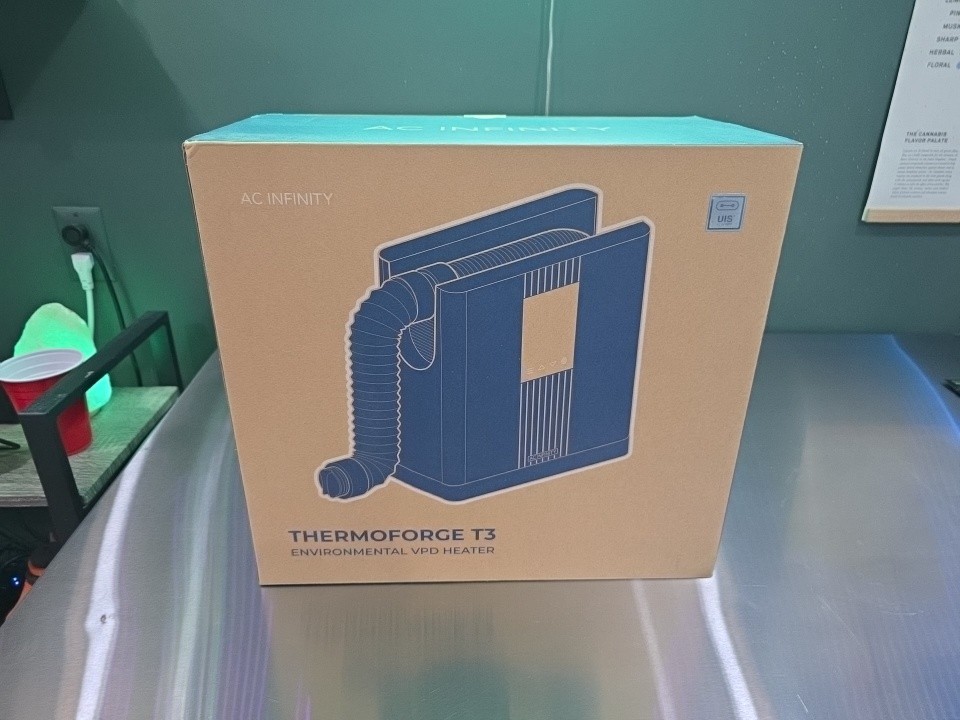 AC Infinity Thermoforge T3 Environmental VPD Heater Digital Display BRAND NEW gallery