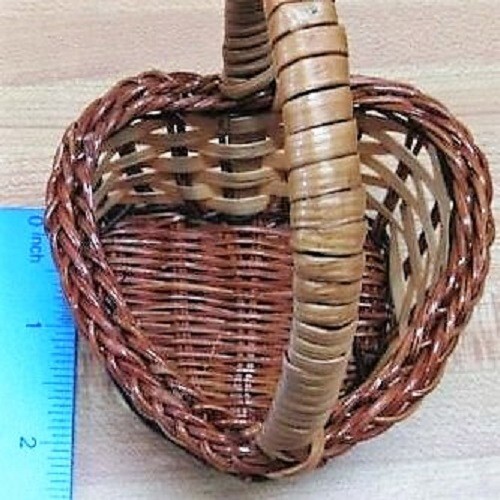 Multi Avail: Nesting Heart Woven Wicker 3-Basket Set Small Mini Gift with Handle gallery