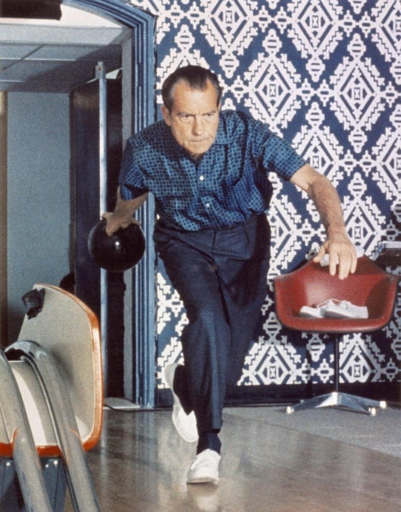 RICHARD NIXON BOWLING GLOSSY POSTER PICTURE PHOTO PRINT BANNER 9011 gallery