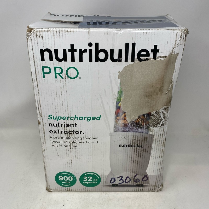 NutriBullet Pro 900 Blender Matte White NB9-0901AW 32/24oz Cups gallery