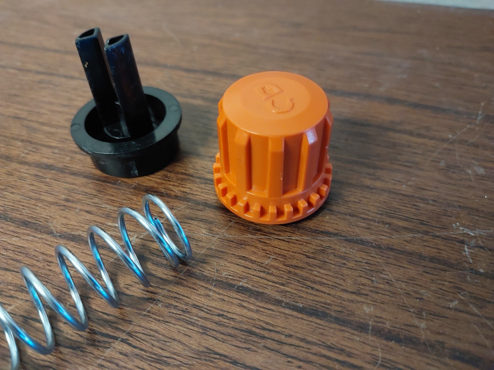 BLACK+DECKER LST140 40V String Trimmer - Replacment Handle Lock Button Assembly gallery