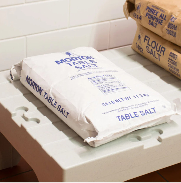Morton All-Purpose Non-Iodized Table Salt 25-lbs gallery