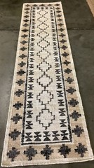 IVORY / GREY 2′-3″ X 9′ Broken Thread Rug, Reduced Price 1172663507 KLM755A-29