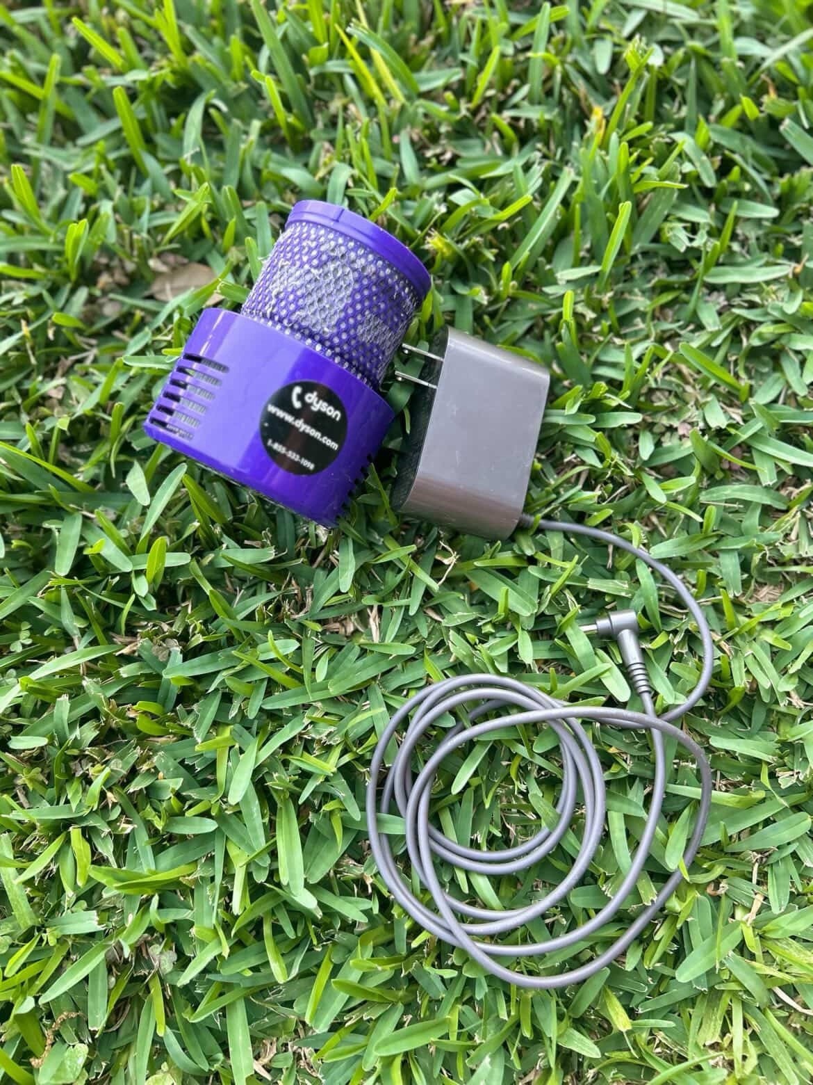 Dyson Charger and Filter (V10) gallery