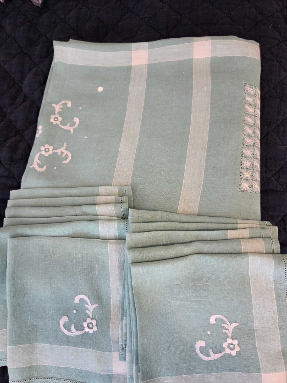 Embroidered Light Green Cotton Rectangle Tablecloth Floral Geometric Design gallery
