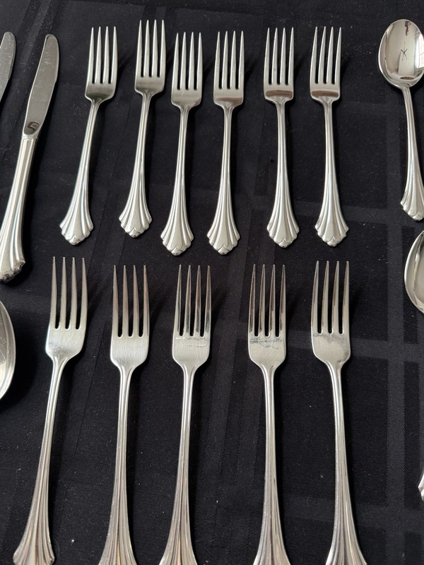 Oneida USA BANCROFT Stainless Flatware ~ 39 Pieces gallery