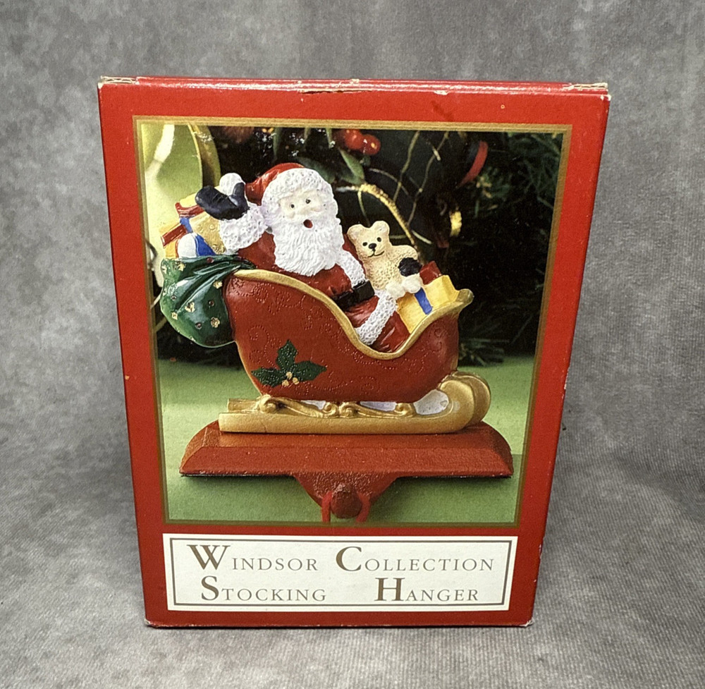 Windsor Collection Santa Sleigh Stocking Holder Cast Iron Base Resin Christmas