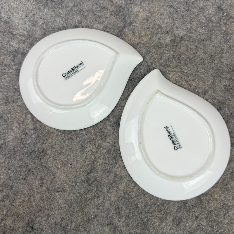 Pair Crate Barrel Rain Drop Shaped White Porcelain Tapas Dessert Plates 6" gallery