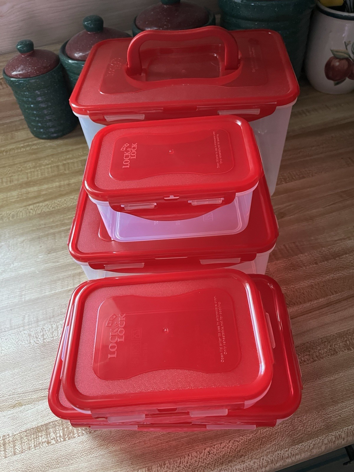 Lock N Lock Set of 5 Containers, Red, NEW gallery