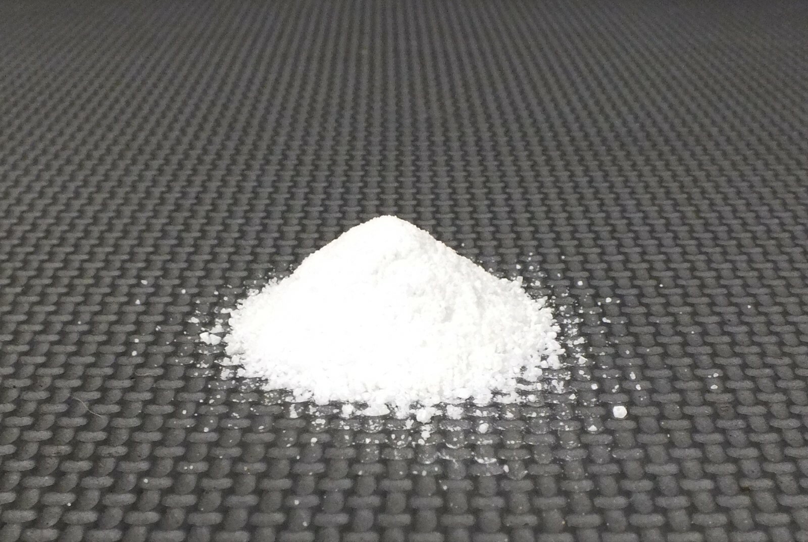DOLOMITE LIME, For Worm Bin, Garden, Adds Calcium and Magnesium to Soil 19 LBS gallery