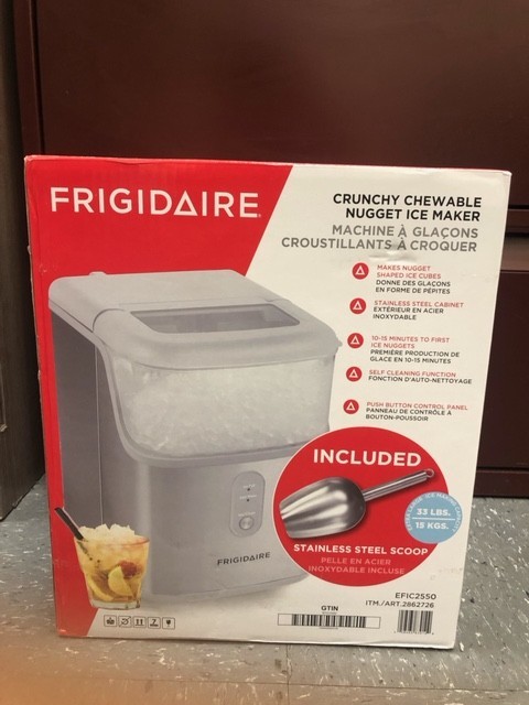 Frigidaire Silver Countertop Nugget Ice Maker Scoop Included, 33 Pounds gallery
