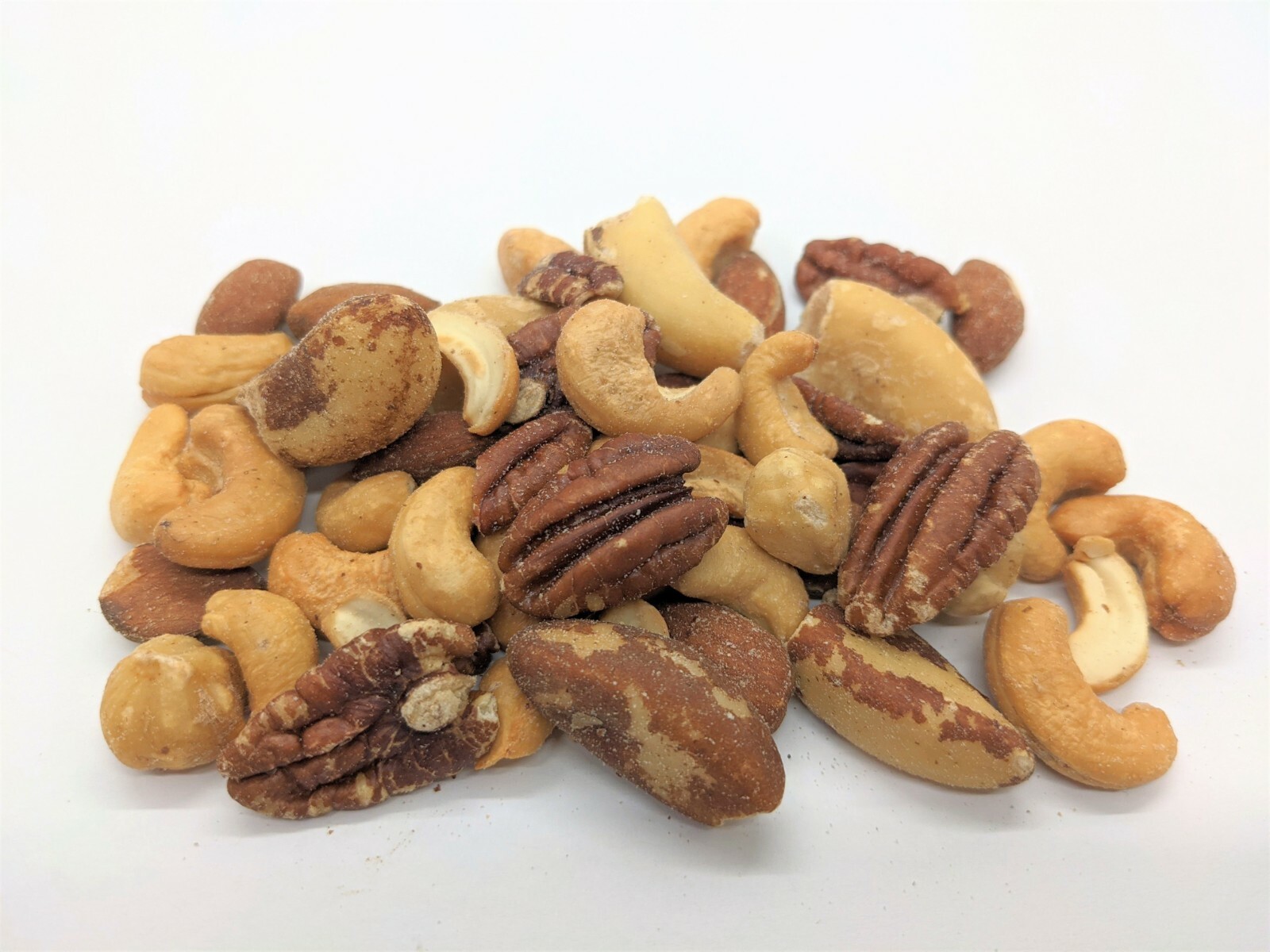 MIXED NUTS - Deluxe Roasted / Salted Mixed Nuts (NO PEANUTS!!!) - Select Weight gallery