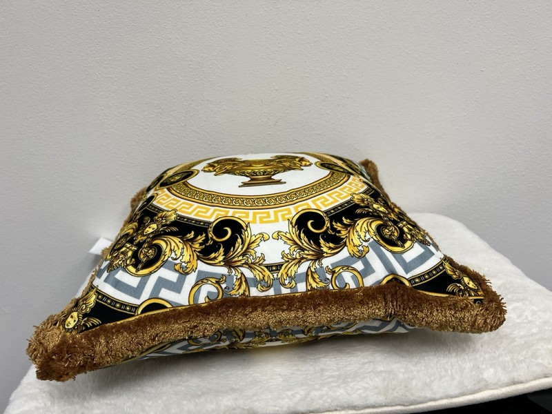 Versace Le Vase Baroque Silk Decorative One Pillow 17.5” X 17.5” gallery