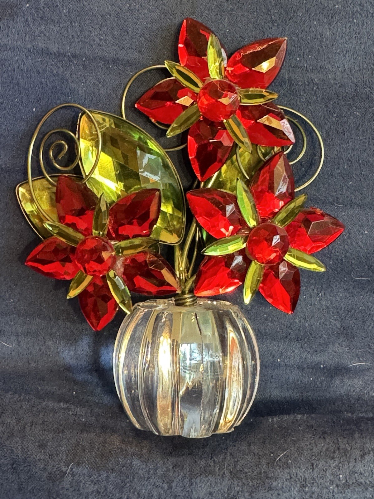Decorative Hard Plastic Acrylic Metal Red Flowers & Vase 4" Tall Sparkly gallery