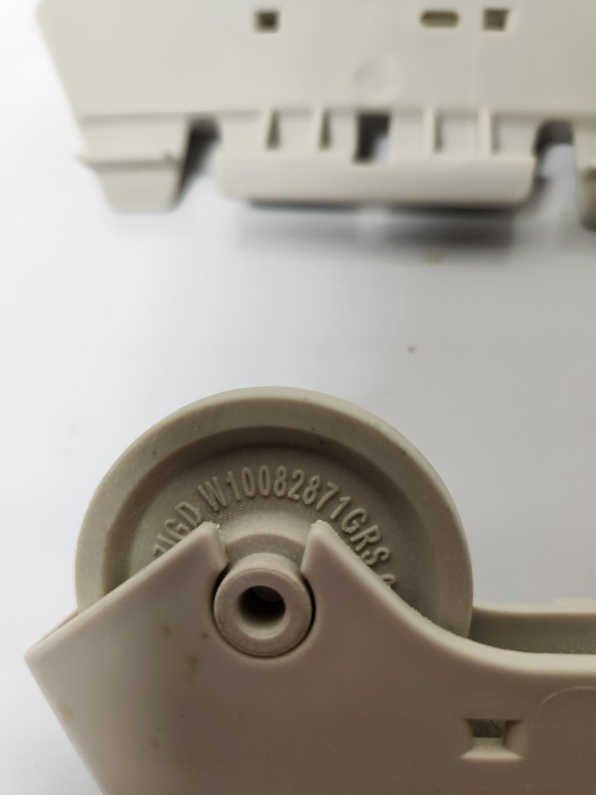 Whirlpool WDT730HAMZ0 Dishwasher Set of 2 Lower Dishrack Wheels WPW10082868 gallery