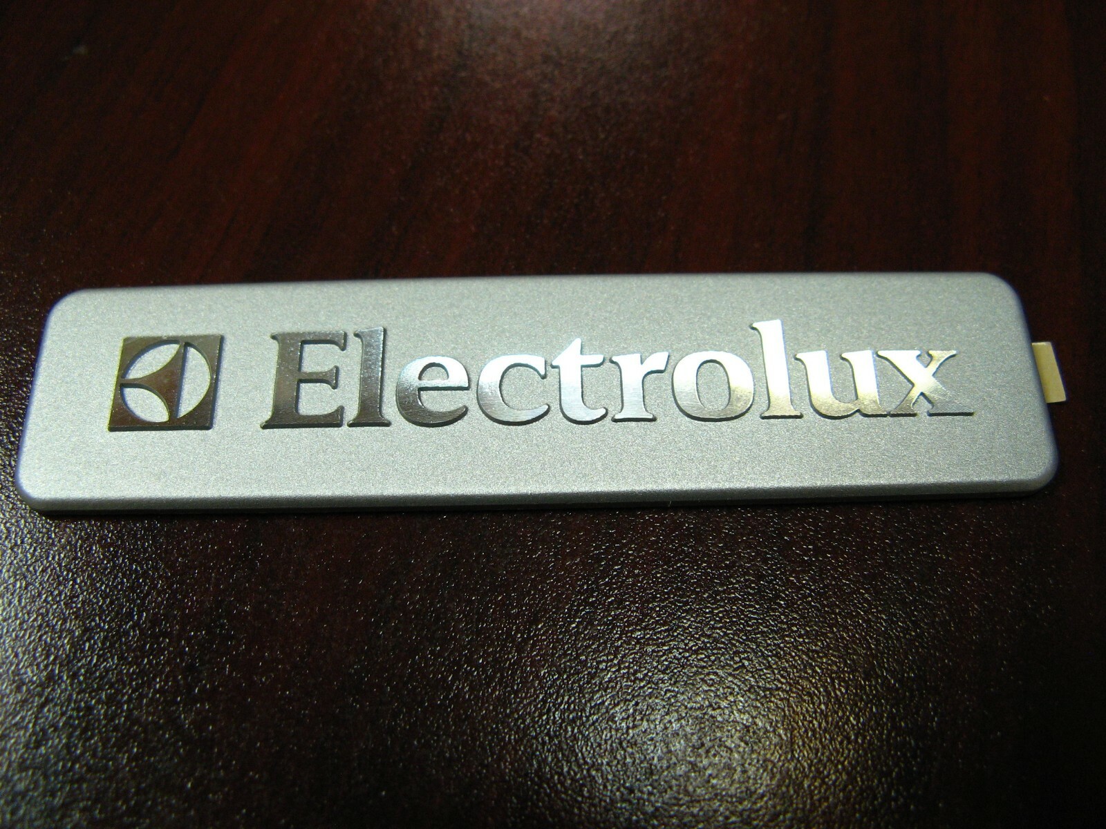 241873301 Frigidaire Electrolux Nameplate Decal Badge, Genuine OEM, Brand New gallery