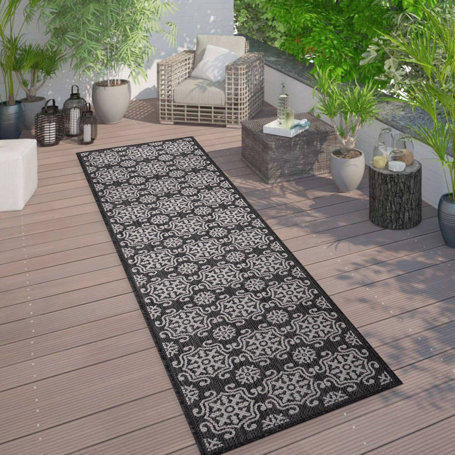 Rugshop Outdoor Rug Runners Transitional Geometric Textured Carpet Patio Rug 2x7 gallery