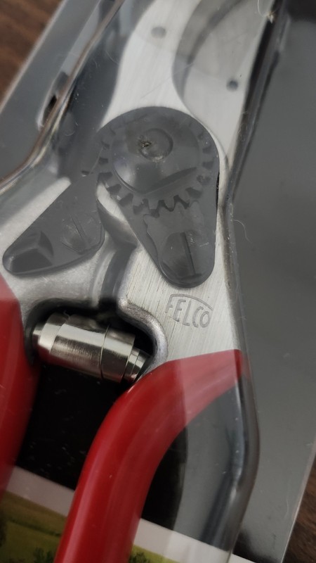 Felco 2 Classic High Performance Pruning Shears Swiss Made Hand Pruner Shear New gallery