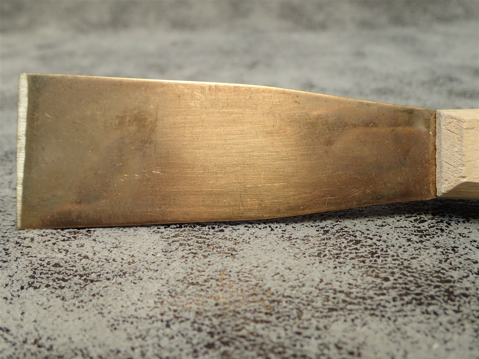 K-21 AMPCO BE-CU 1-3/8" Beryllium Copper Putty Knife w/ Wood Handle (BN148) gallery