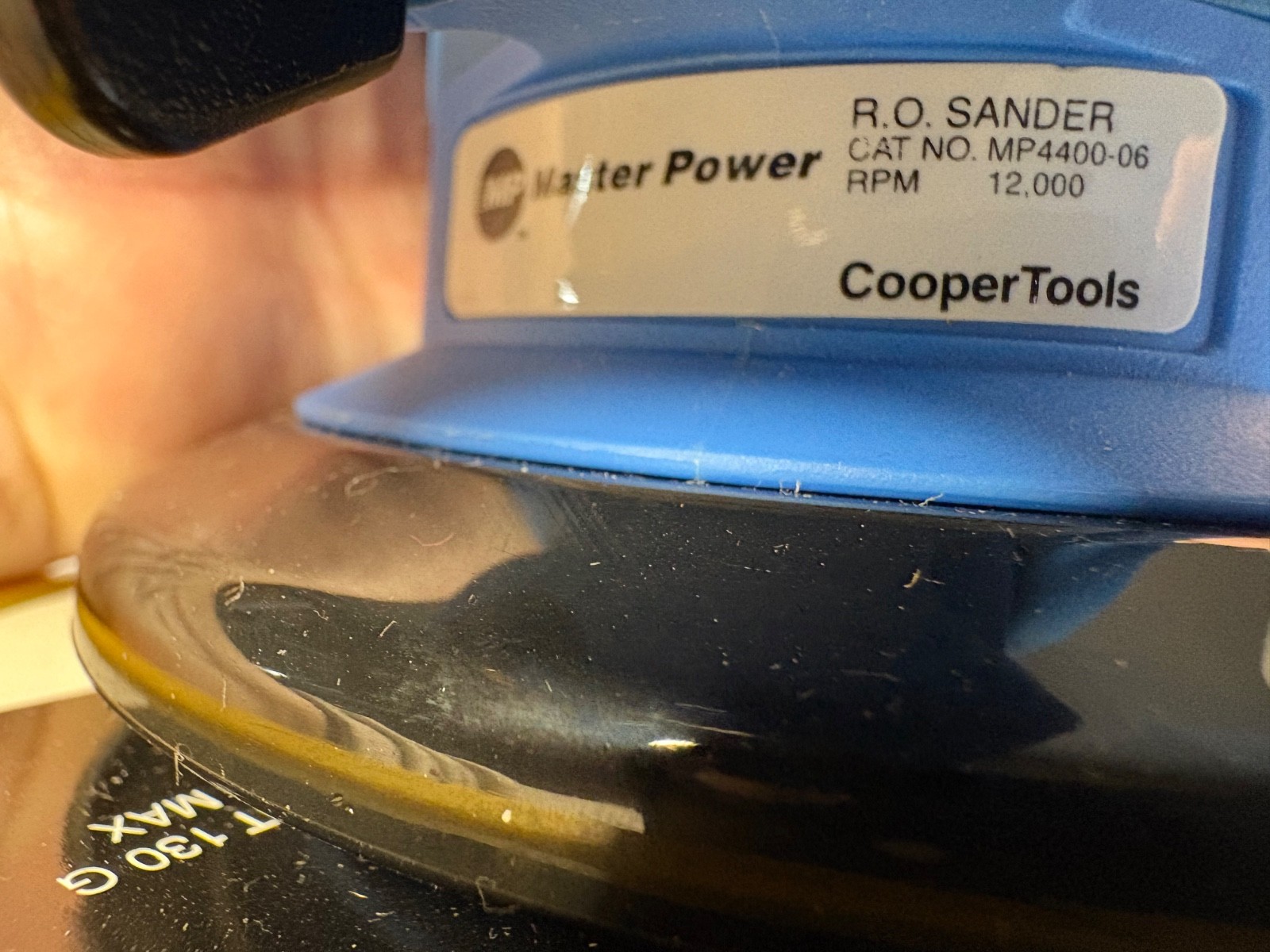 NEW- Master Power Random Round (MP 4400-06) 6in Orbital Sander. 6in H & L Pad gallery