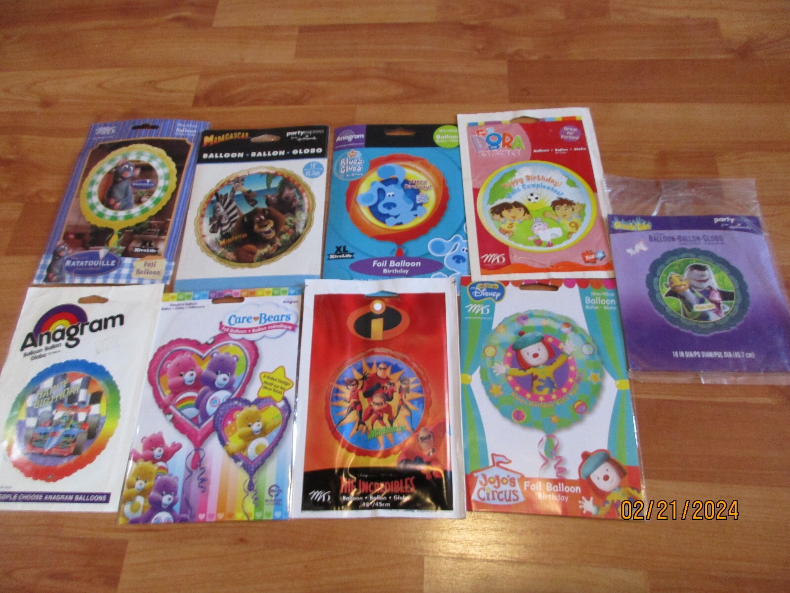 Hard to Find Characters 2000's Packaged Mylar Balloons U Pick NOT a LOT NOS gallery