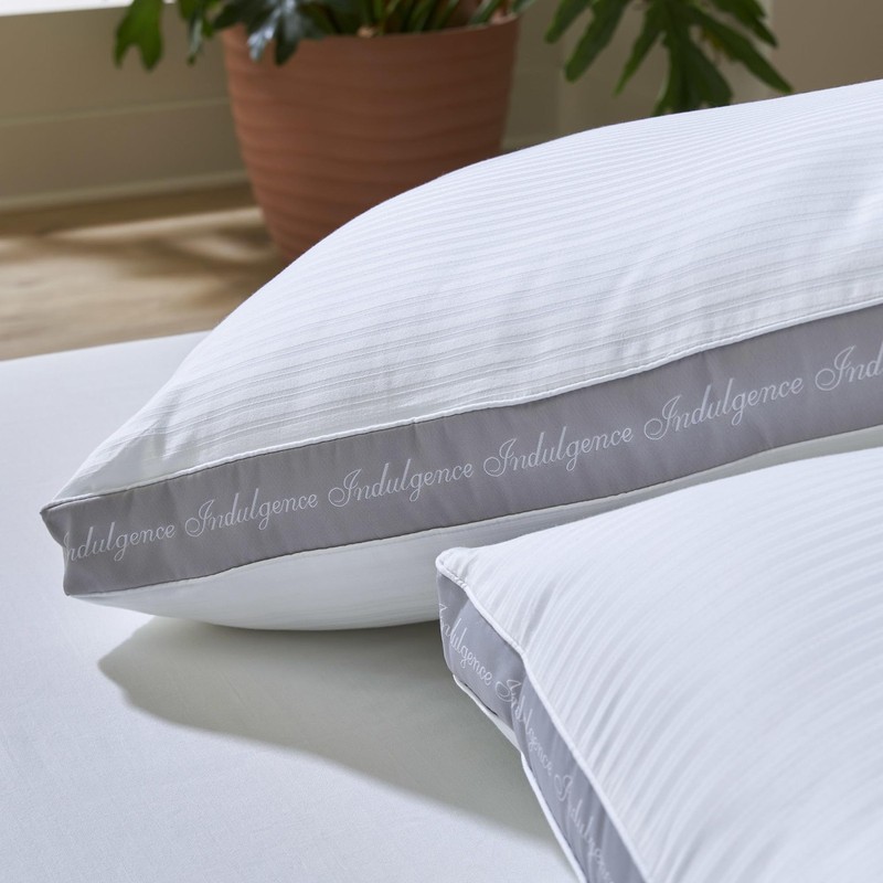 Isotonic Indulgence Synthetic Down Pillow | Side Sleeper (Standard/Queen) gallery