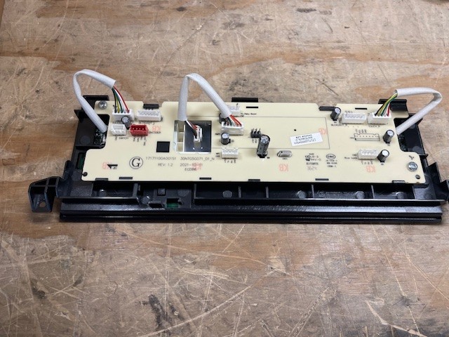 OPEN BOX FROM NEW SHARP ELECTRIC RANGE CONTROL BOARD NUMBER 9KL19871100000003 gallery