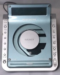 Sony Dream Machine Alarm Clock CD Player Radio ICF-CD855V – Tested. Great Sound