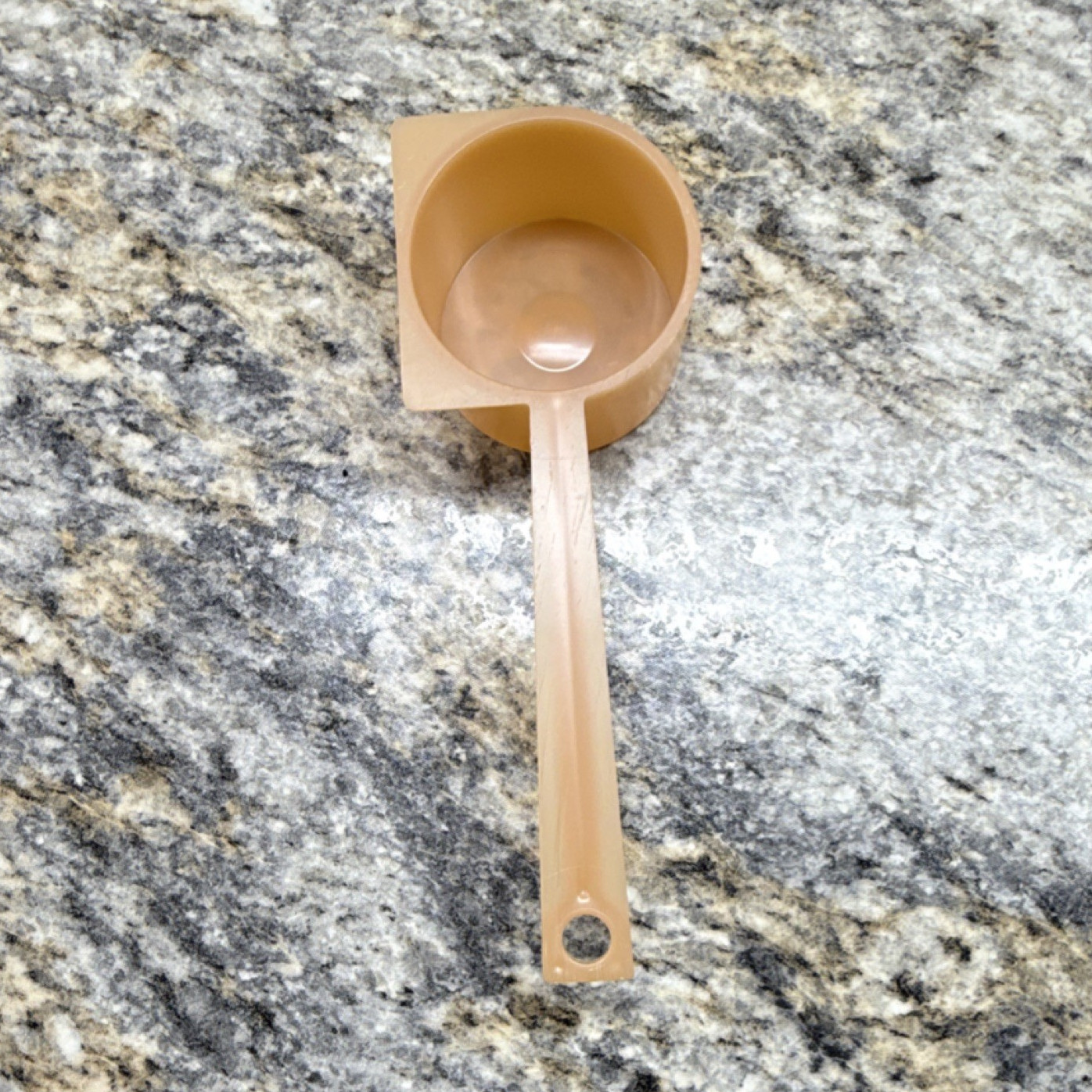Vintage Tupperware Coffee Scoop Peach With Handle 41-49 gallery