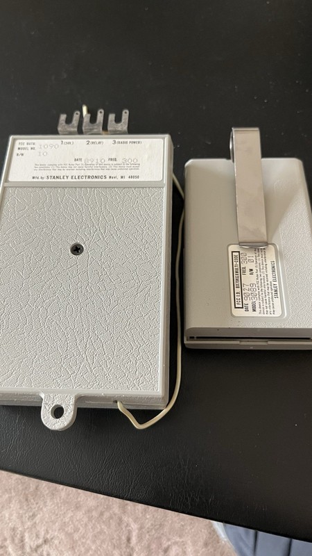 Multi Code Stanley Receiver 1090 And Transmitter 3089 gallery