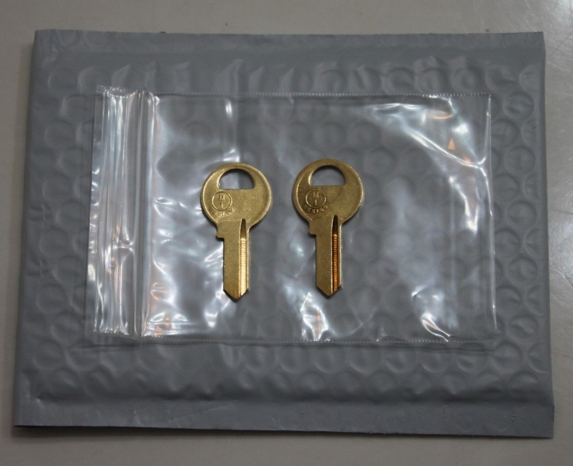 3201-3450 2-Replacement Keys For Master #1 Padlock Lock No.3 & 7 Cut To Key Code gallery