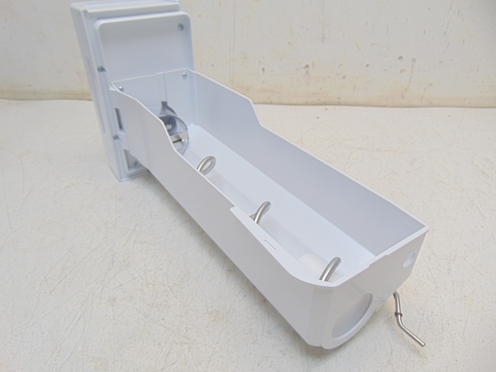 Frigidaire Refrigerator FRFS282LAF6 Ice Container gallery
