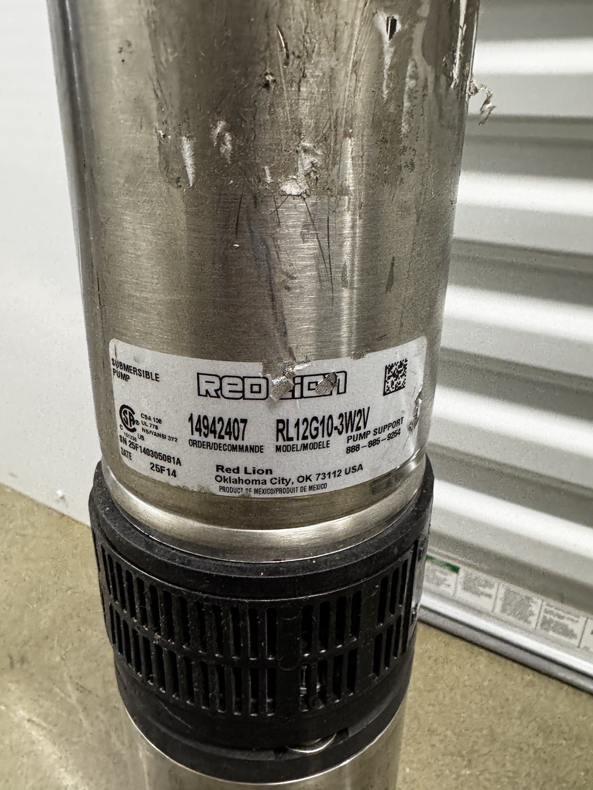 Red Lion RL12G10-3W2V 4-inch Submersible Deep Well Pump 14942407 gallery