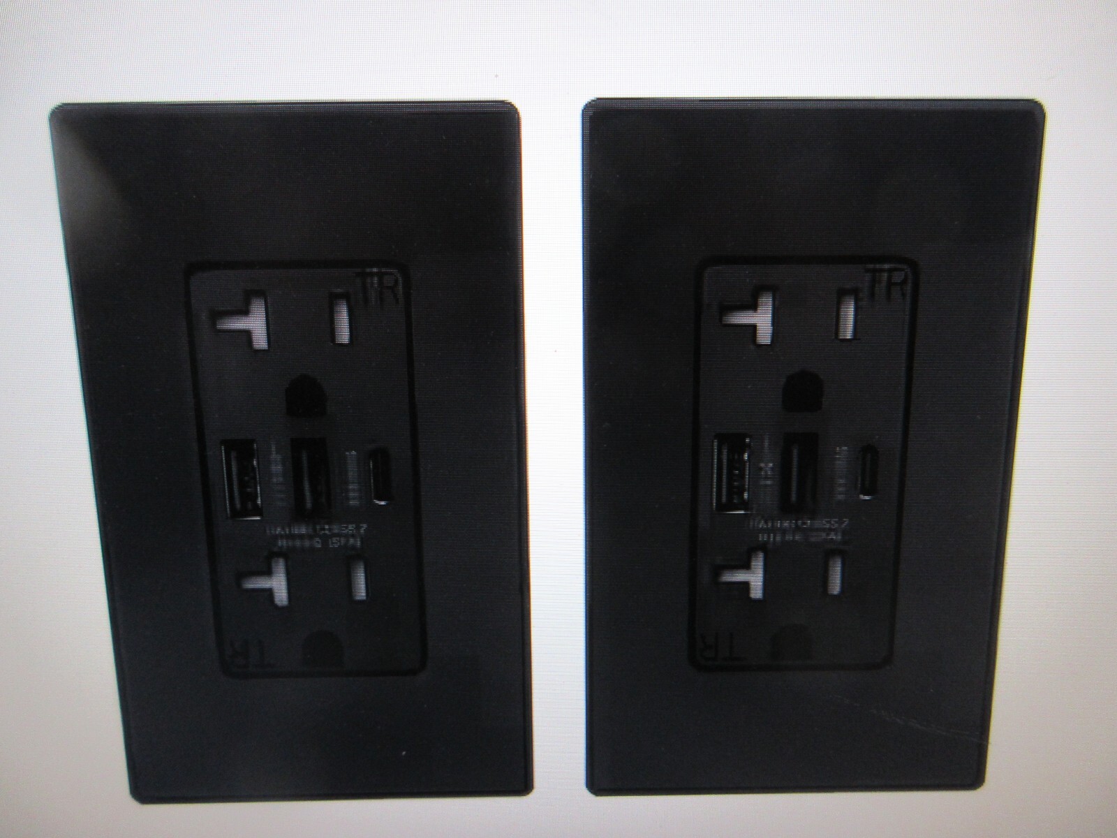 ELEGRP 30W 3-Port Type C & Dual Type A USB Duplex Outlet Smart Chip Black 2PK gallery