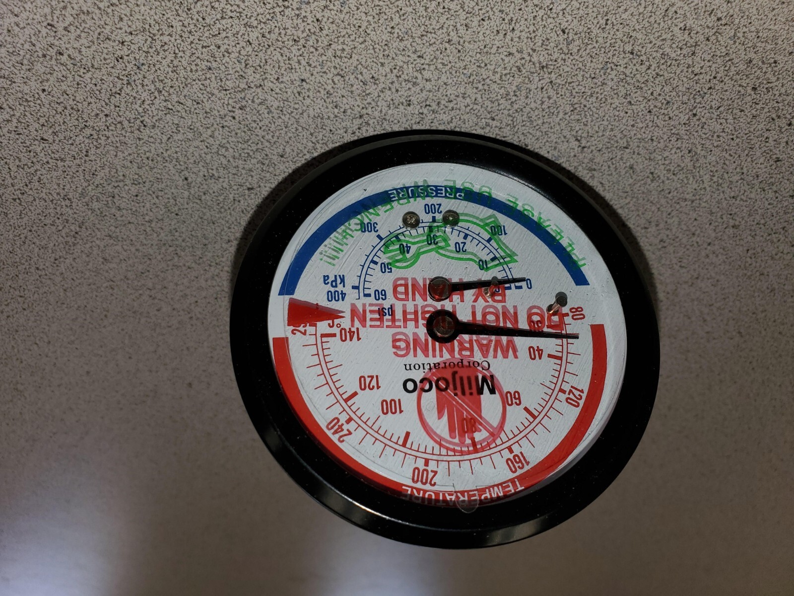 Miljoco PB300804-2-50 3" PressureTemperature Gauge 1/2" NPT gallery